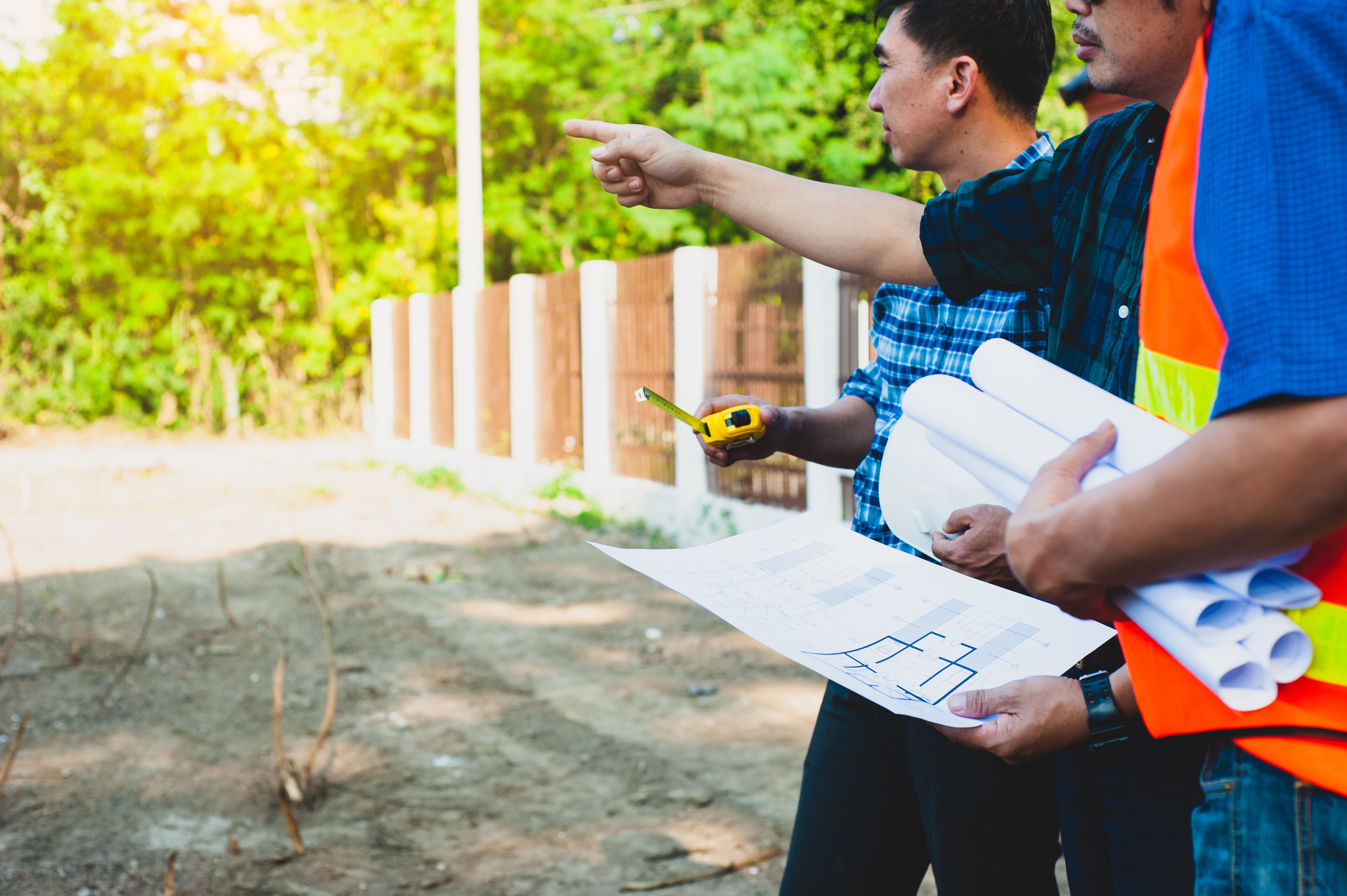 An image of a fencing contractor and client discussing their project in your local area, PA.