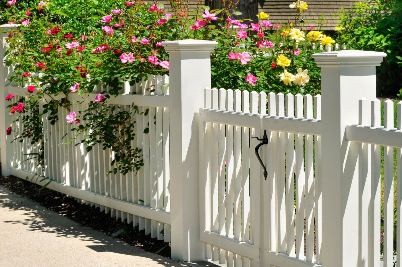 76 FENCE - 76 FENCE. PVC / Vinyl Fence